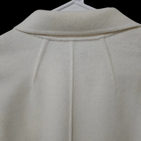 Theory New With Tags Elegant Ivory Wool/Cashmere Women's Coat